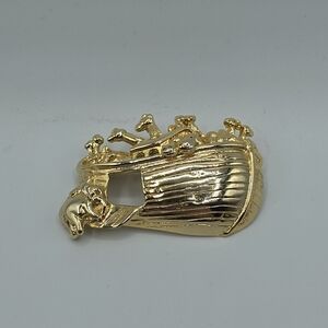 VTG AAi Signed Noah's Ark Brooch Gold Tone Figural Animal Boat Pin 1980s-90s